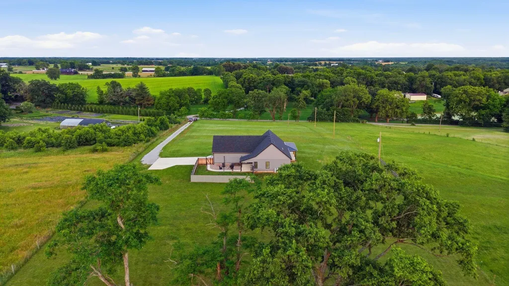 251 Galloway Road Stamping Ground KY 40379