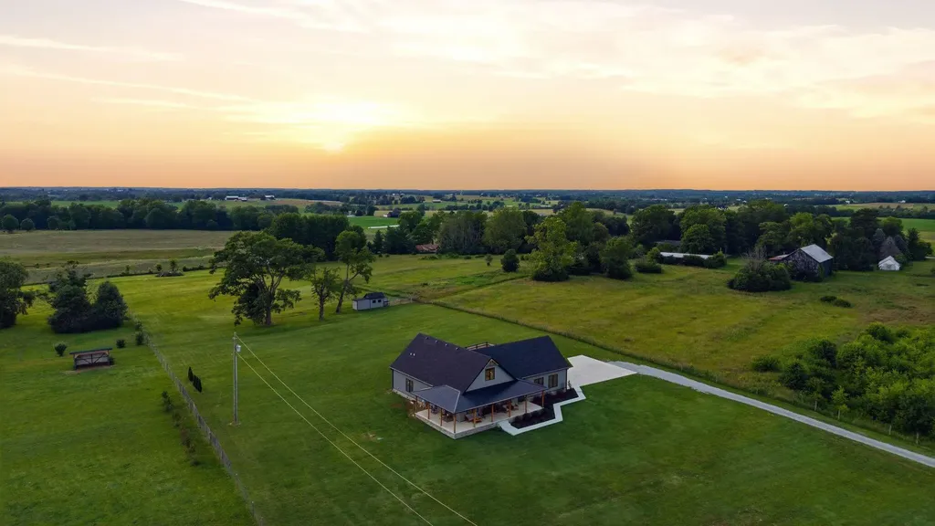 251 Galloway Road Stamping Ground KY 40379