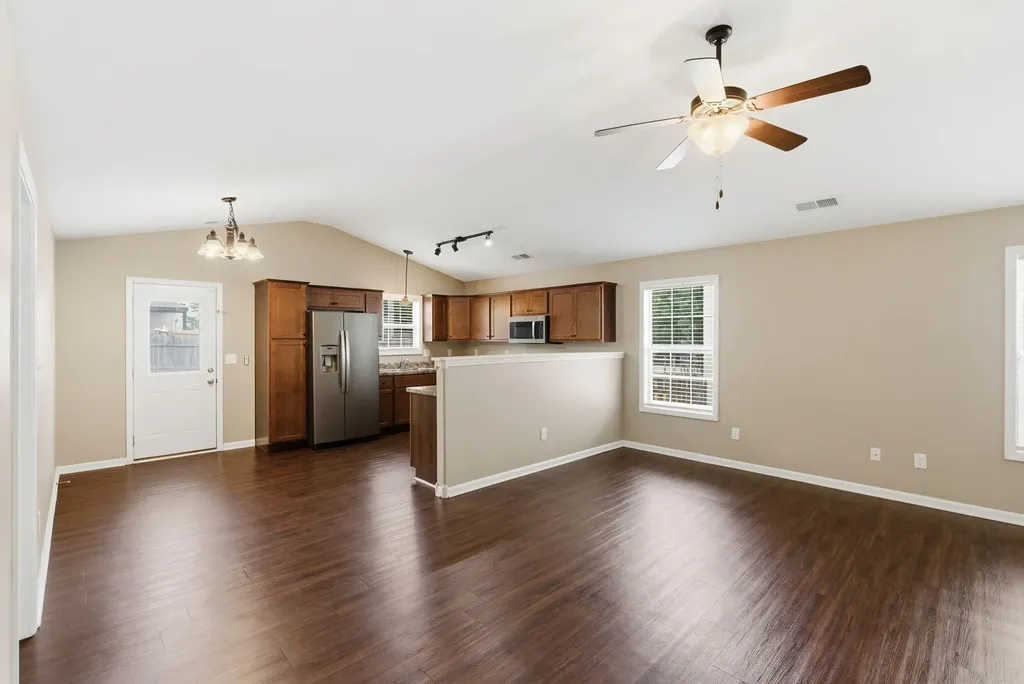 2545 Milsom Lane Lexington KY 40511