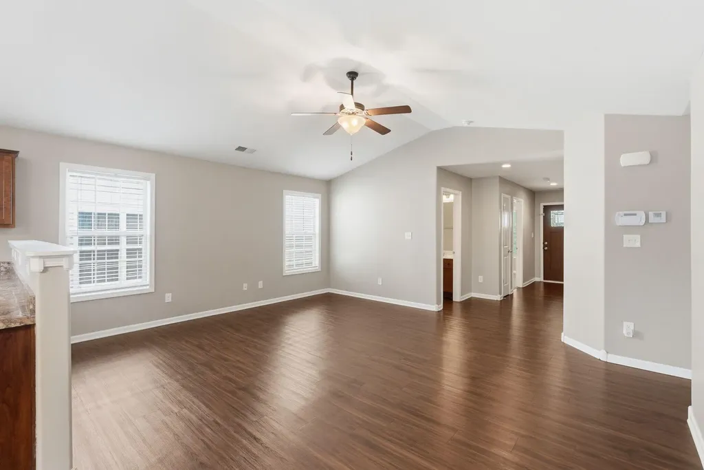 2545 Milsom Lane Lexington KY 40511