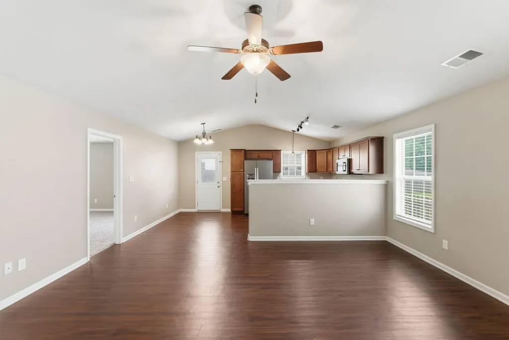 2545 Milsom Lane Lexington KY 40511
