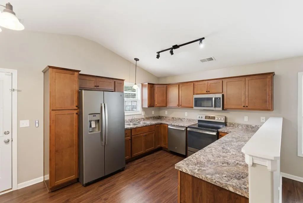 2545 Milsom Lane Lexington KY 40511