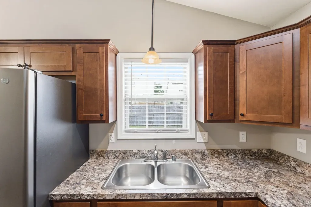 2545 Milsom Lane Lexington KY 40511