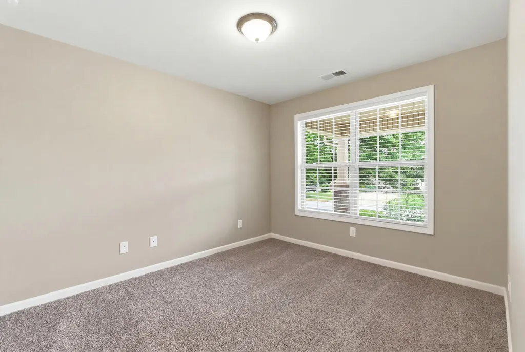 2545 Milsom Lane Lexington KY 40511