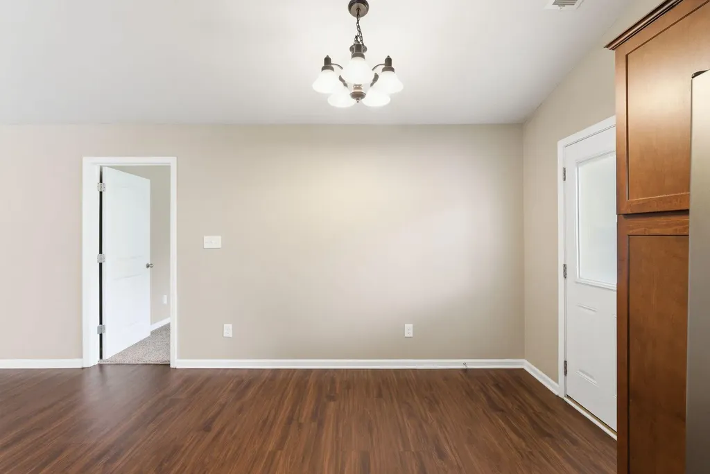 2545 Milsom Lane Lexington KY 40511