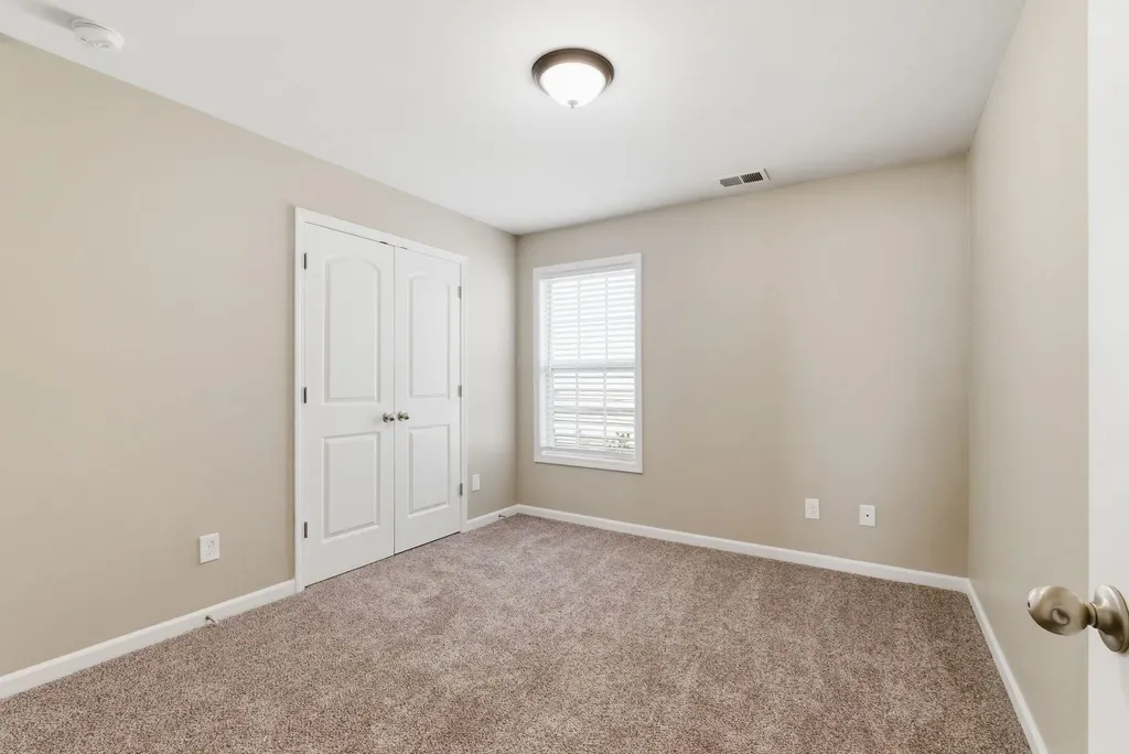 2545 Milsom Lane Lexington KY 40511