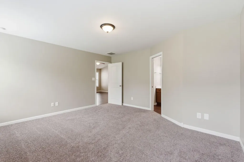 2545 Milsom Lane Lexington KY 40511