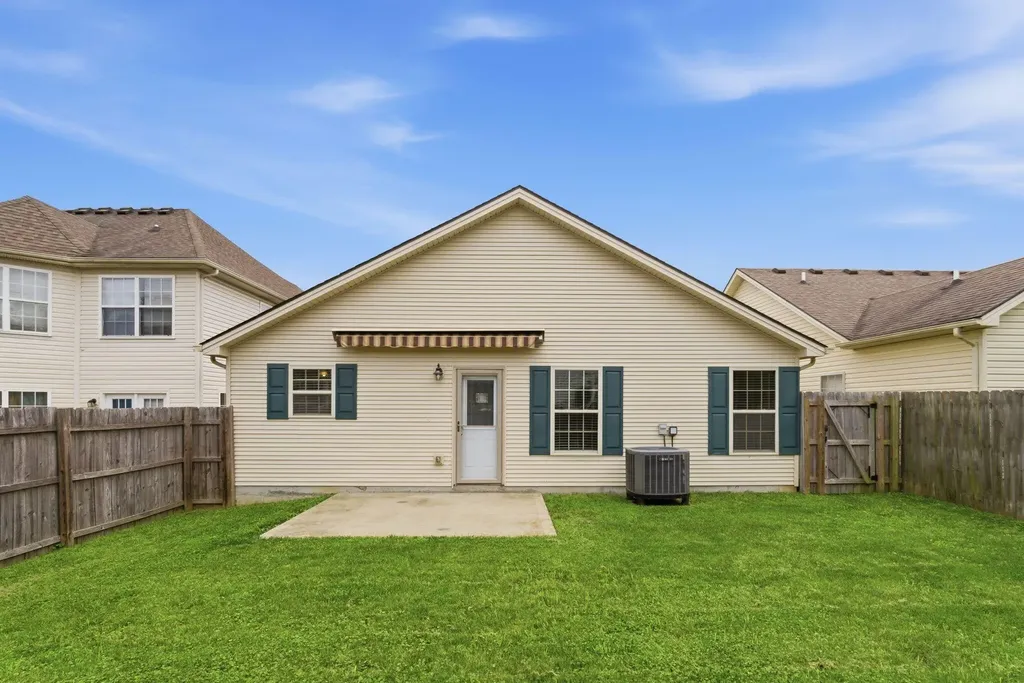 2545 Milsom Lane Lexington KY 40511