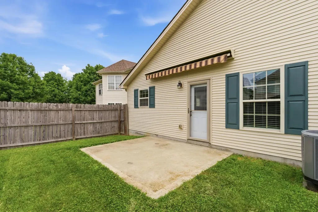 2545 Milsom Lane Lexington KY 40511