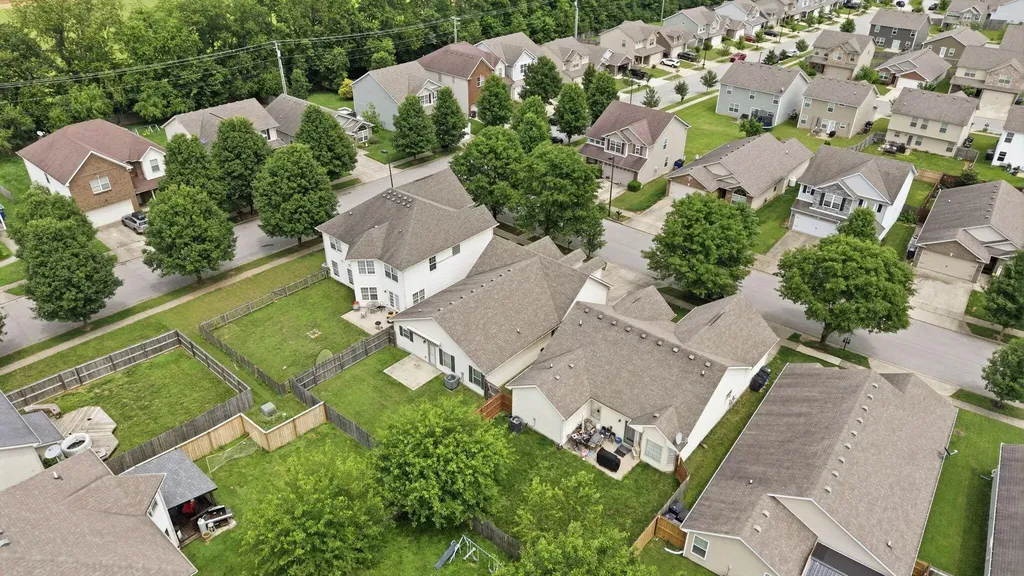 2545 Milsom Lane Lexington KY 40511
