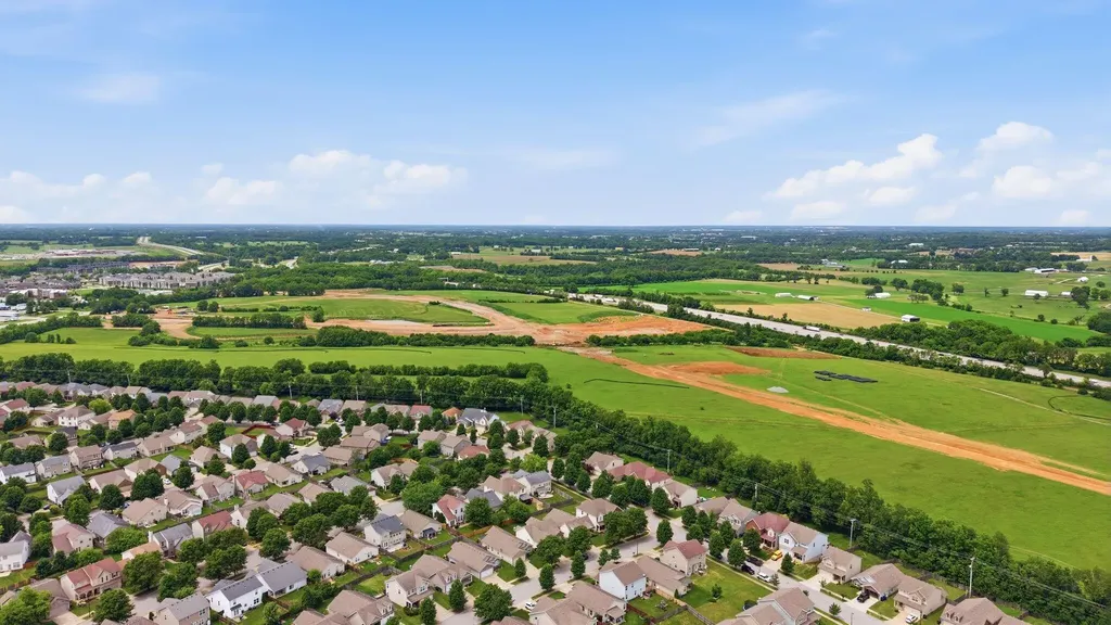 2545 Milsom Lane Lexington KY 40511