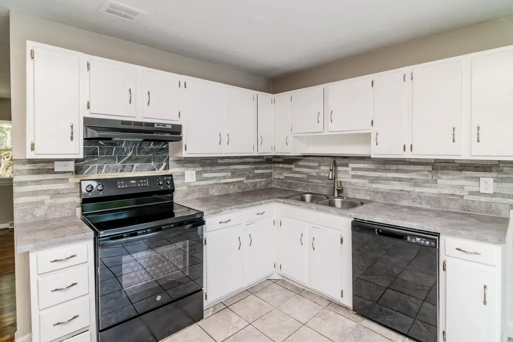3617 Olympia Circle Lexington KY 40517