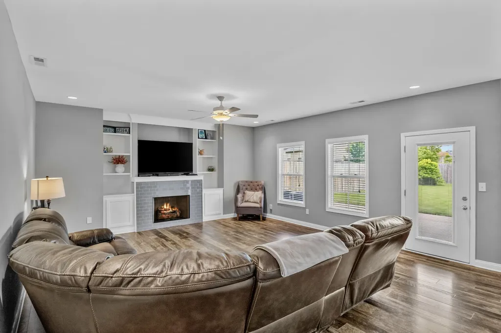 616 Estrella Drive Lexington KY 40511
