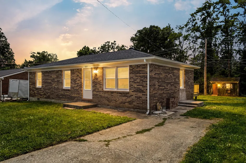 809 S Central Avenue Nicholasville KY 40356