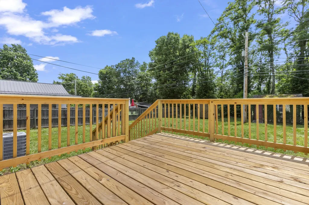 809 S Central Avenue Nicholasville KY 40356