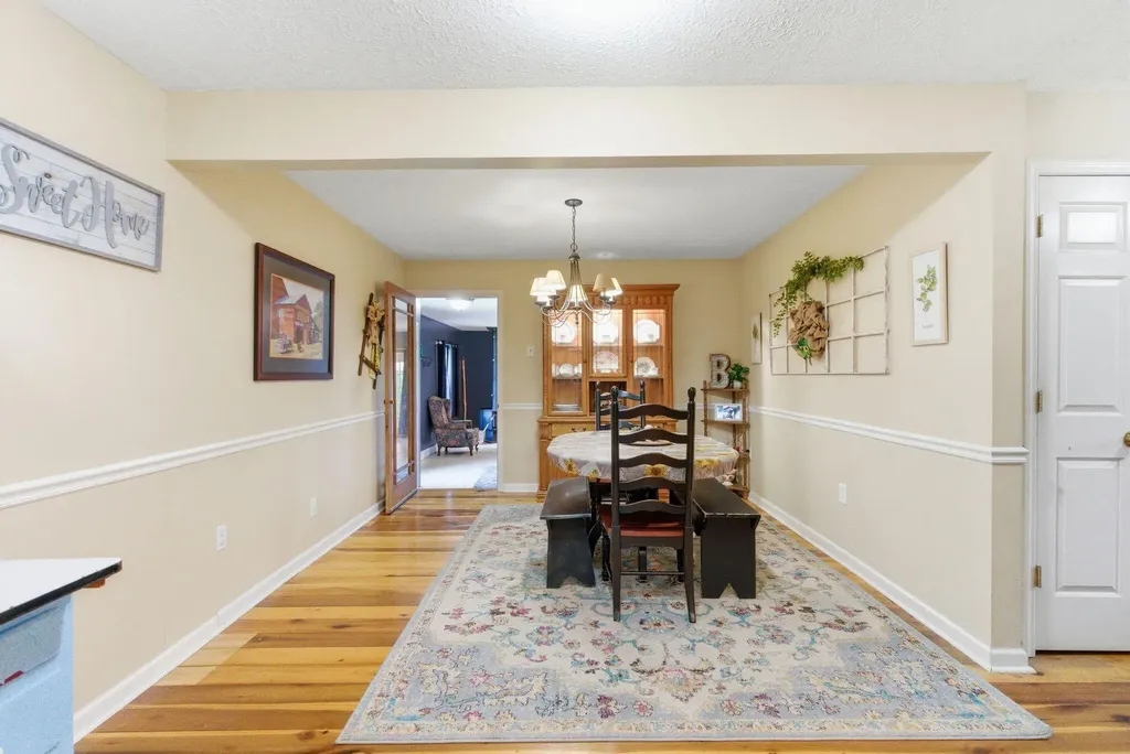 574 Powers Road Frenchburg KY 40322