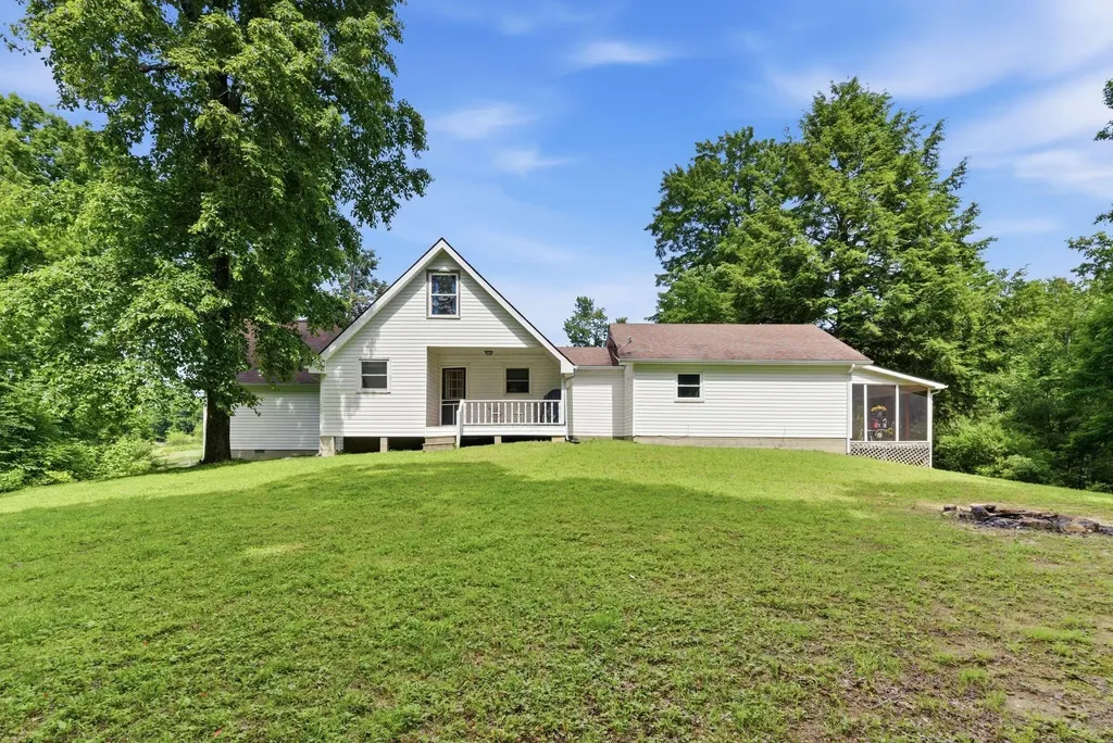 574 Powers Road Frenchburg KY 40322