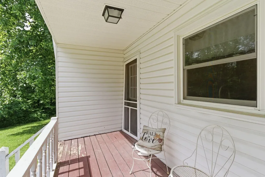574 Powers Road Frenchburg KY 40322