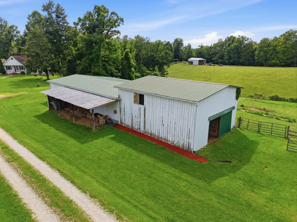 574 Powers Road Frenchburg KY 40322