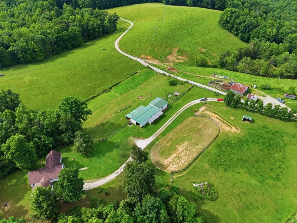 574 Powers Road Frenchburg KY 40322