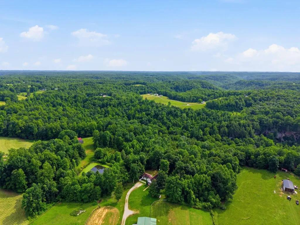 574 Powers Road Frenchburg KY 40322