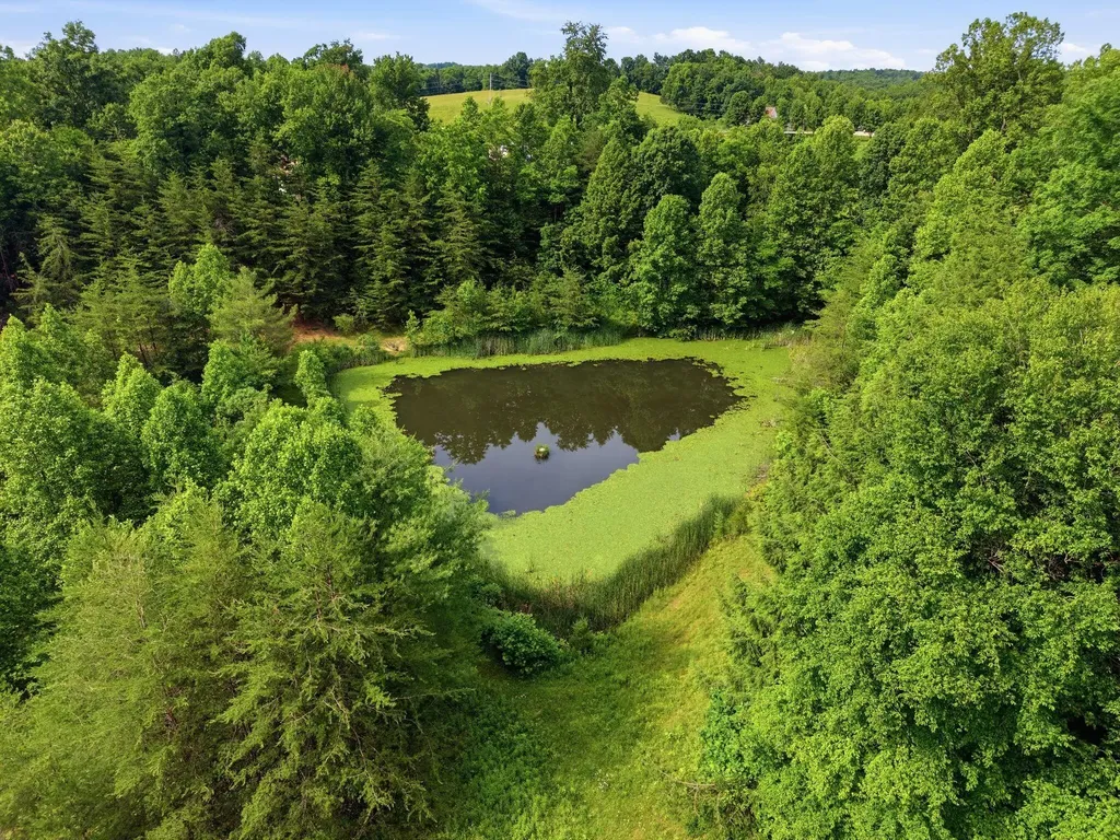 574 Powers Road Frenchburg KY 40322