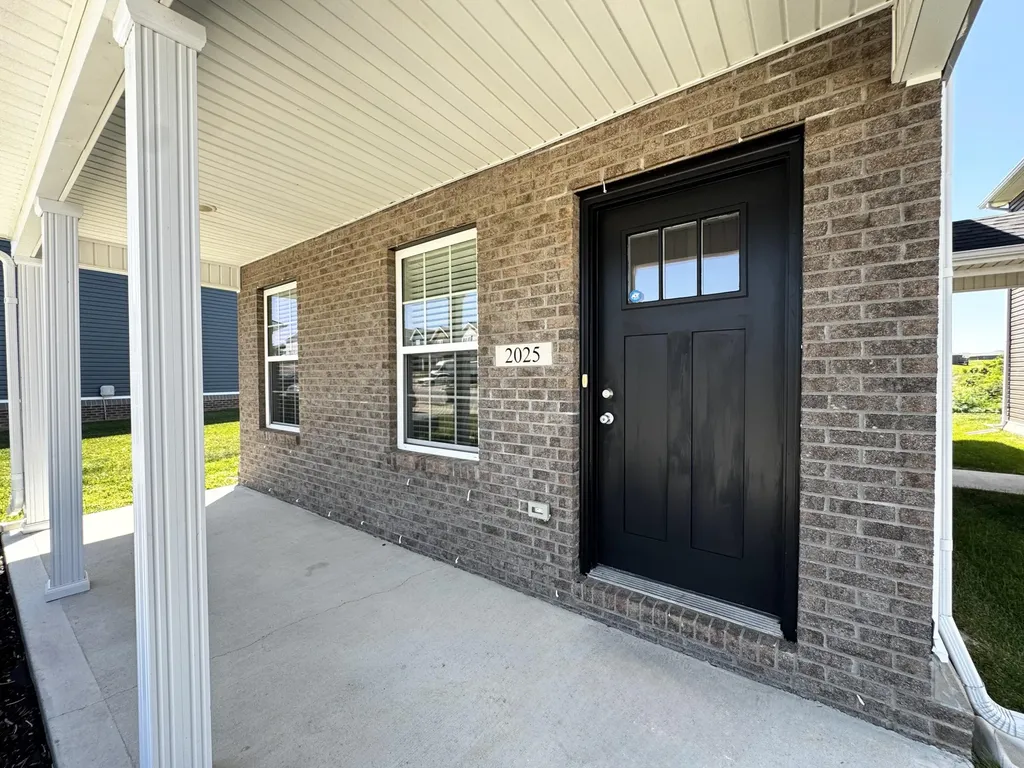 2027 Dolly Drive Richmond KY 40475