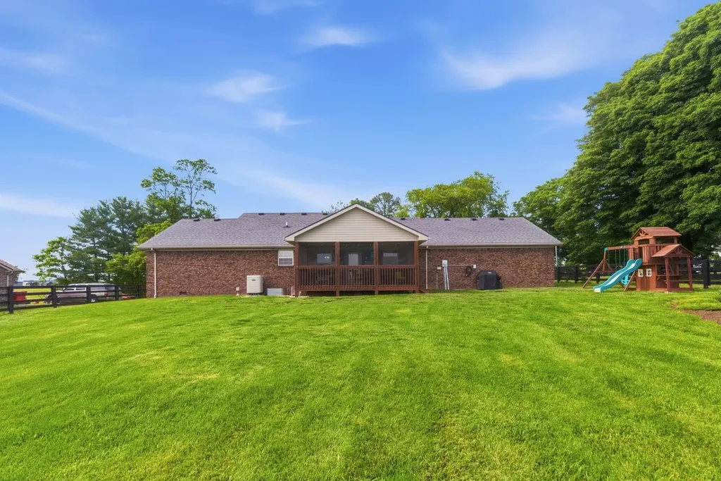 611 Menelaus Road Berea KY 40403