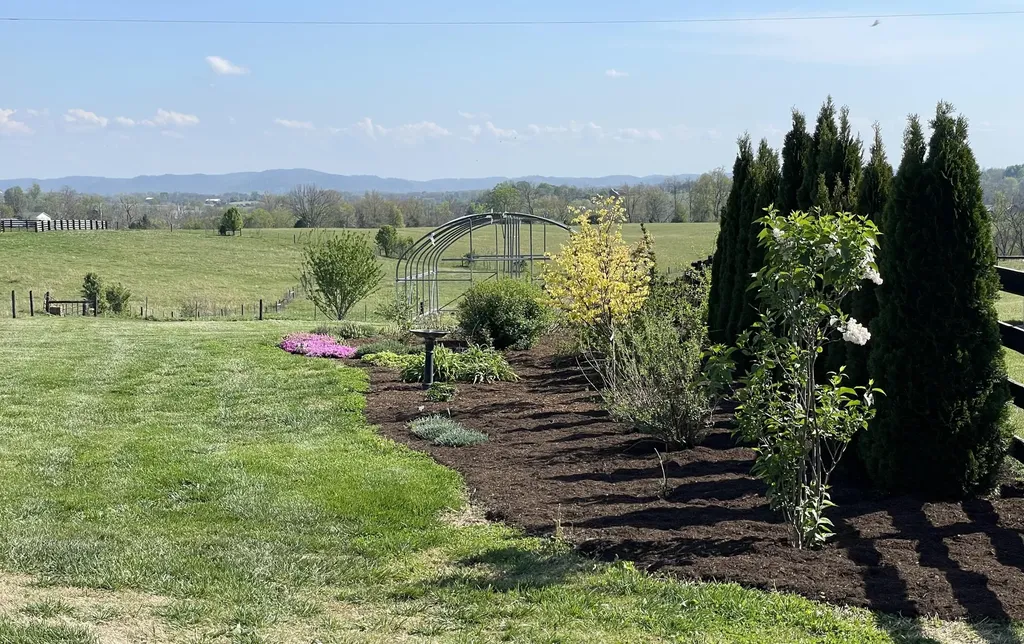 611 Menelaus Road Berea KY 40403