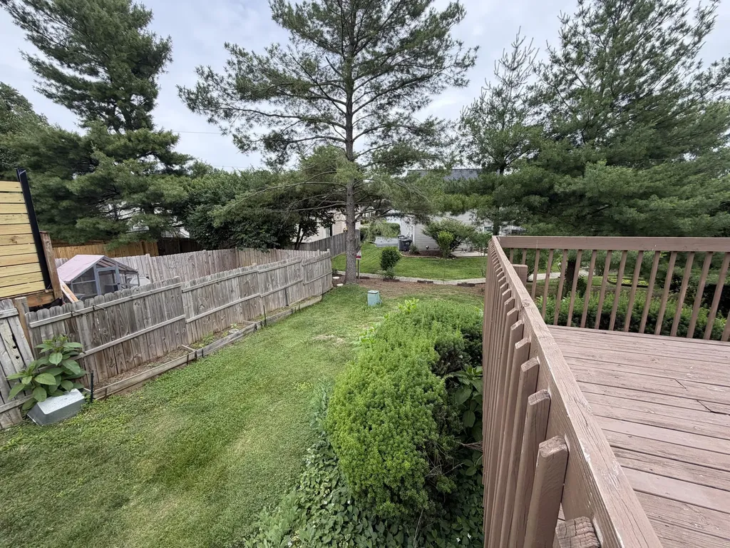 546 El Paseo Place Lexington KY 40517