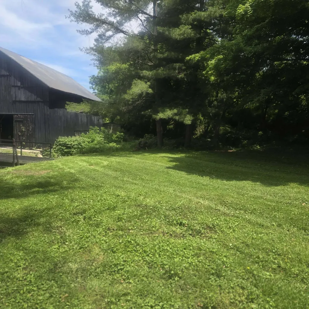 2424 Kirksville Road Lancaster KY 40444