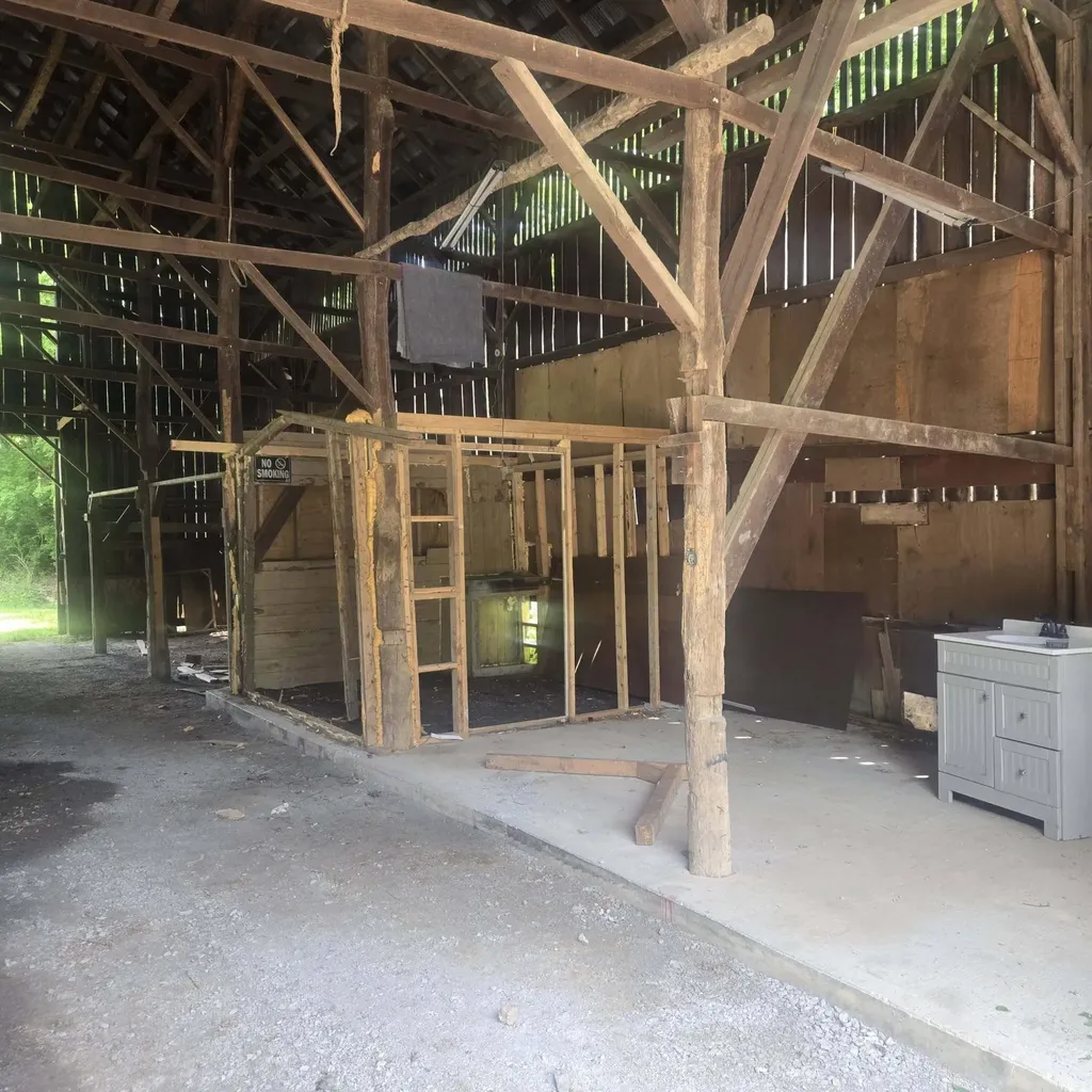 2424 Kirksville Road Lancaster KY 40444
