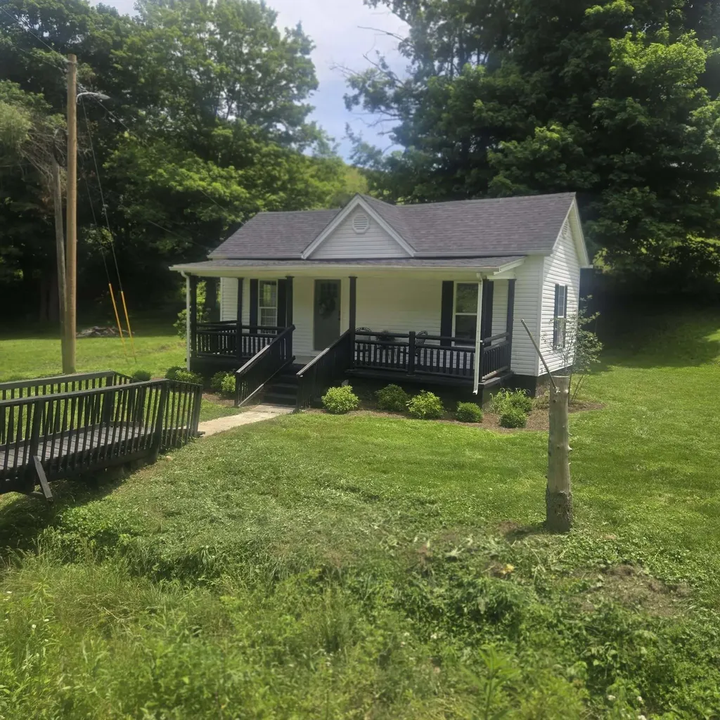 2424 Kirksville Road Lancaster KY 40444