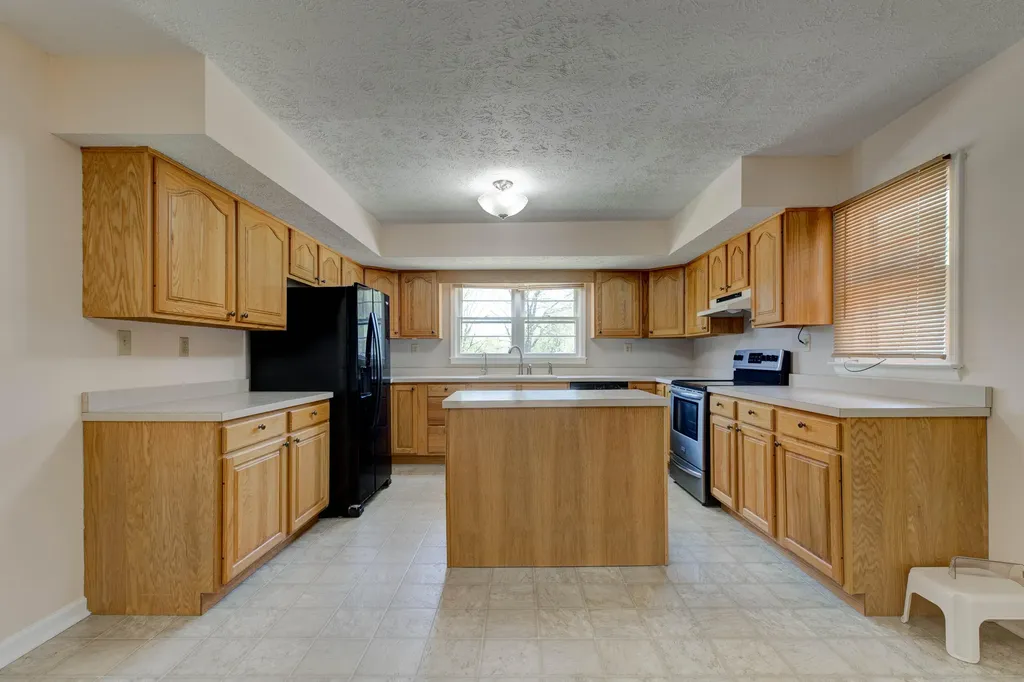 4654 Levee Road Mt Sterling KY 40353