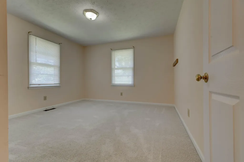 4654 Levee Road Mt Sterling KY 40353