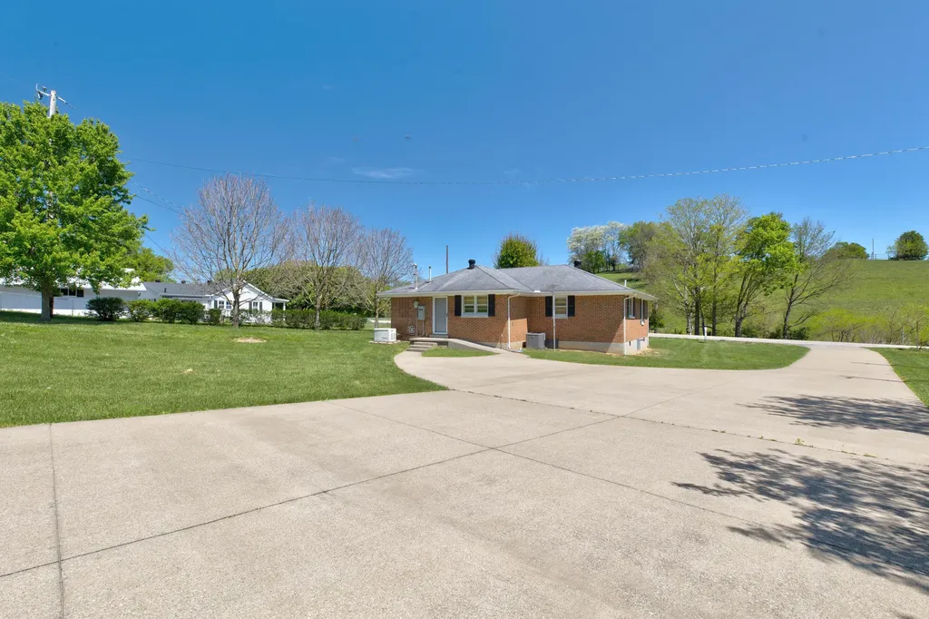 4654 Levee Road Mt Sterling KY 40353