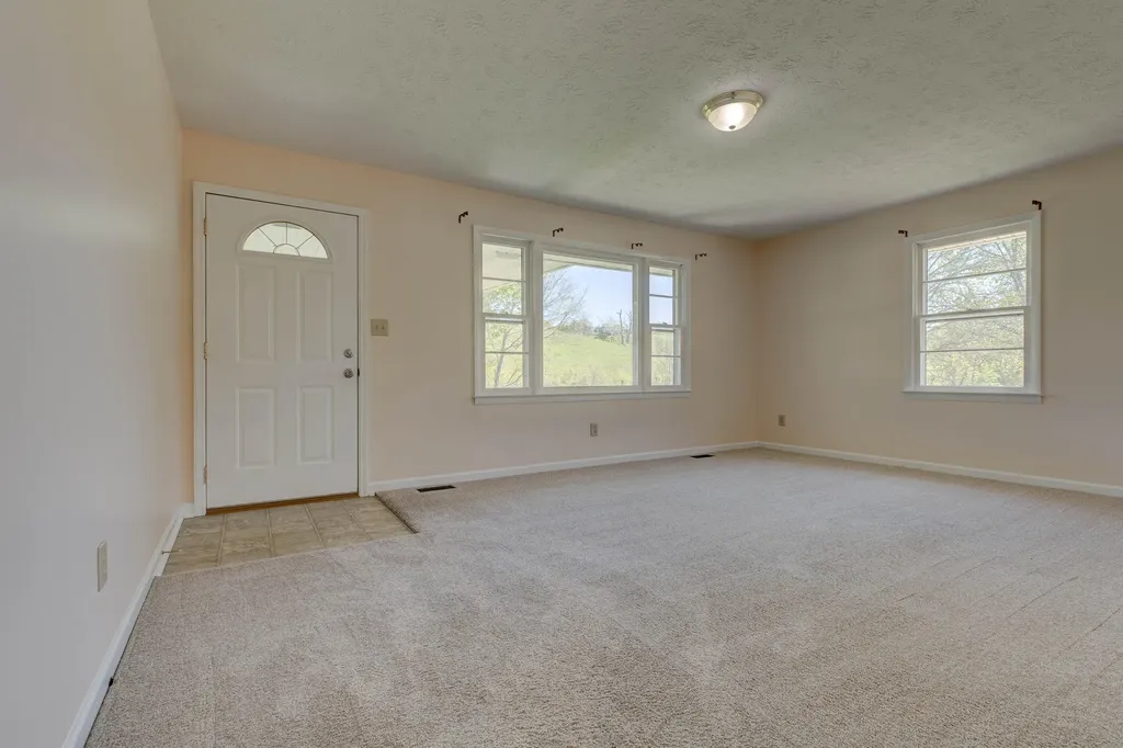4654 Levee Road Mt Sterling KY 40353