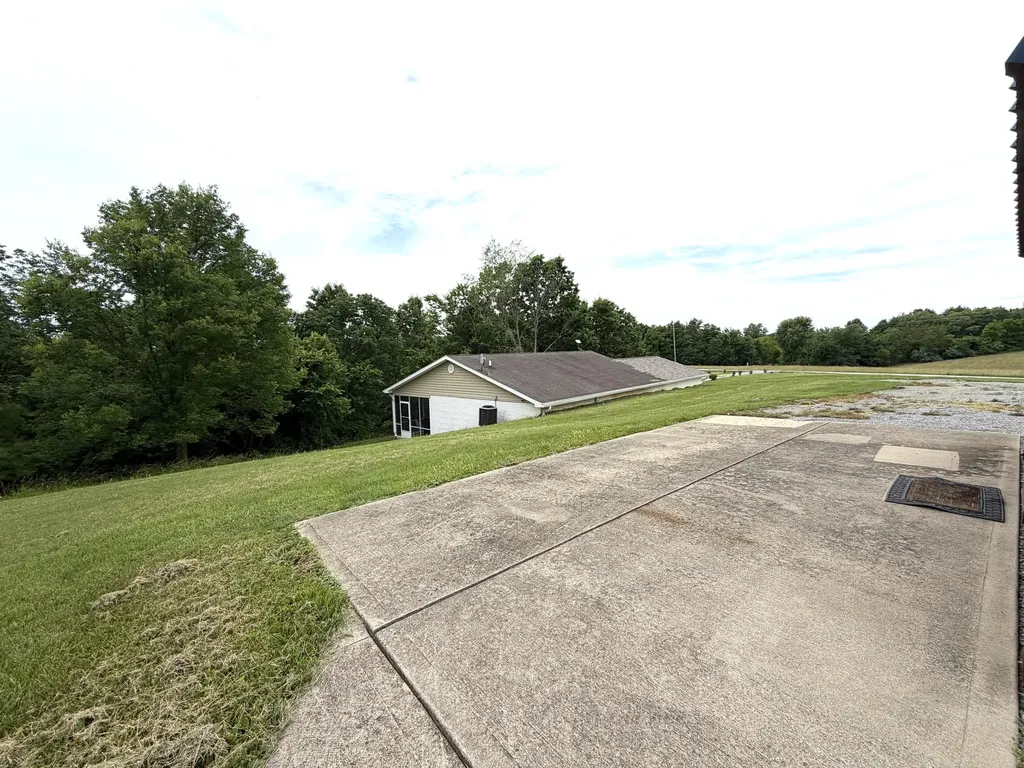 743 Keenon Road Harrodsburg KY 40330