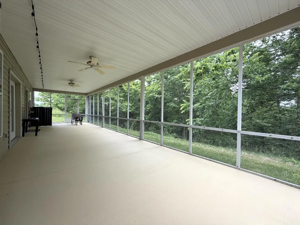743 Keenon Road Harrodsburg KY 40330
