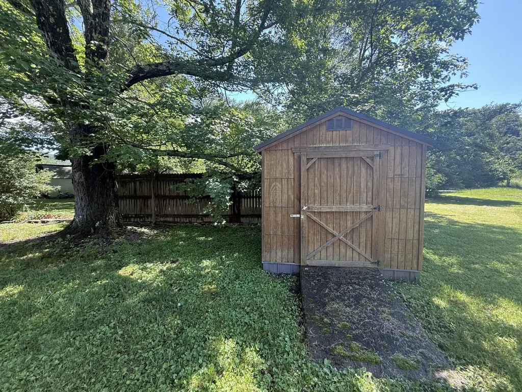 655-659 Scaffold Cane Road Berea KY 40403