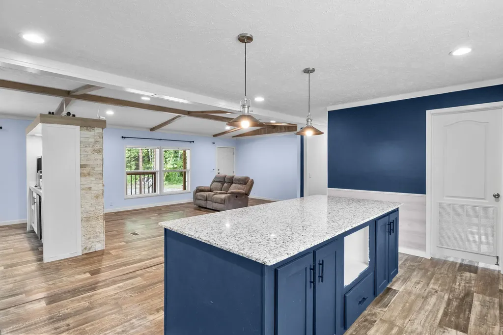 1153 Pawpaw Road Manchester KY 40962