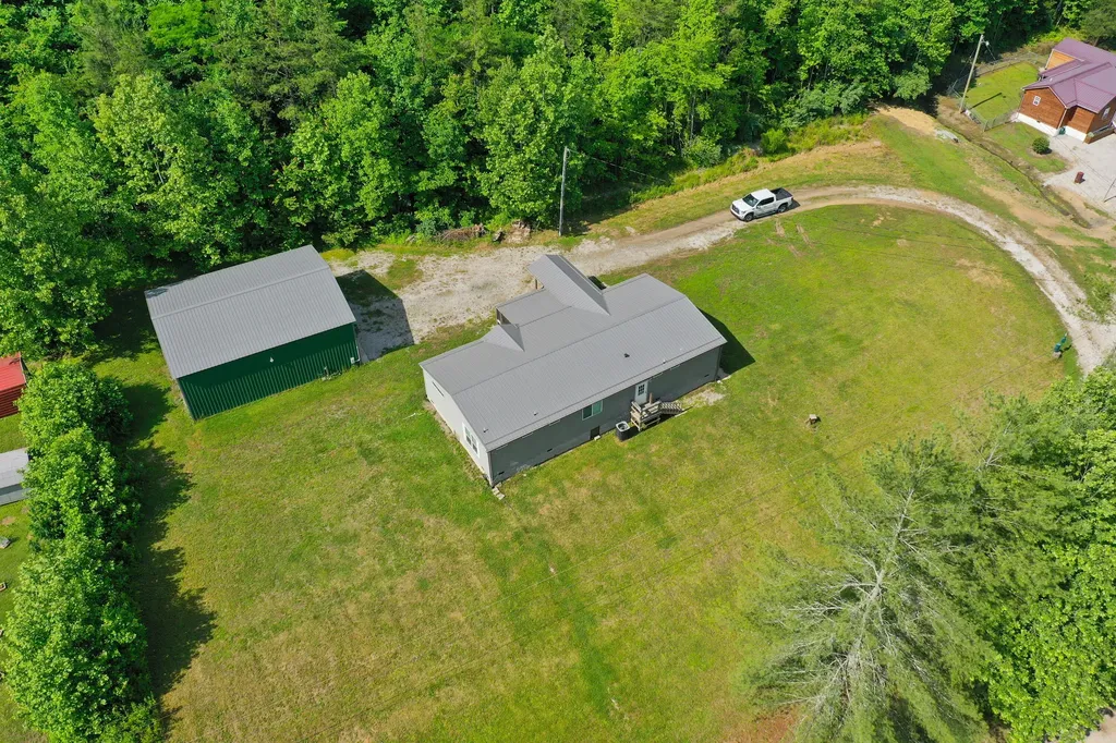 1153 Pawpaw Road Manchester KY 40962