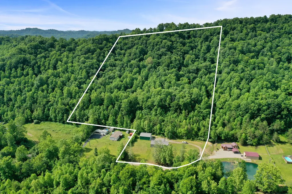 1153 Pawpaw Road Manchester KY 40962