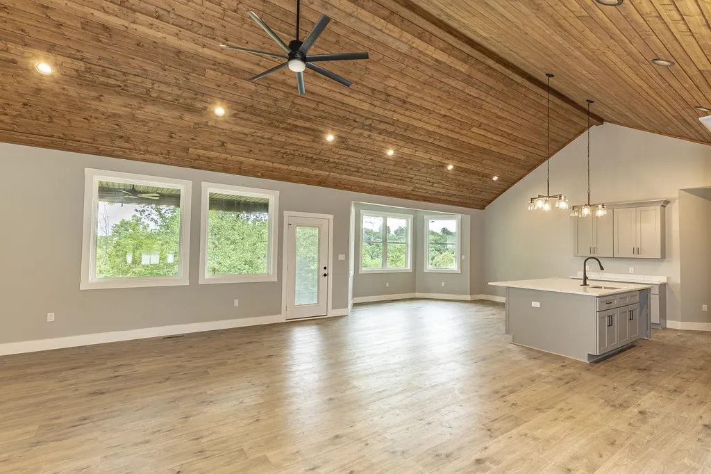554 Colson Drive Bronston KY 42518