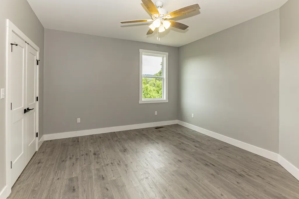 554 Colson Drive Bronston KY 42518
