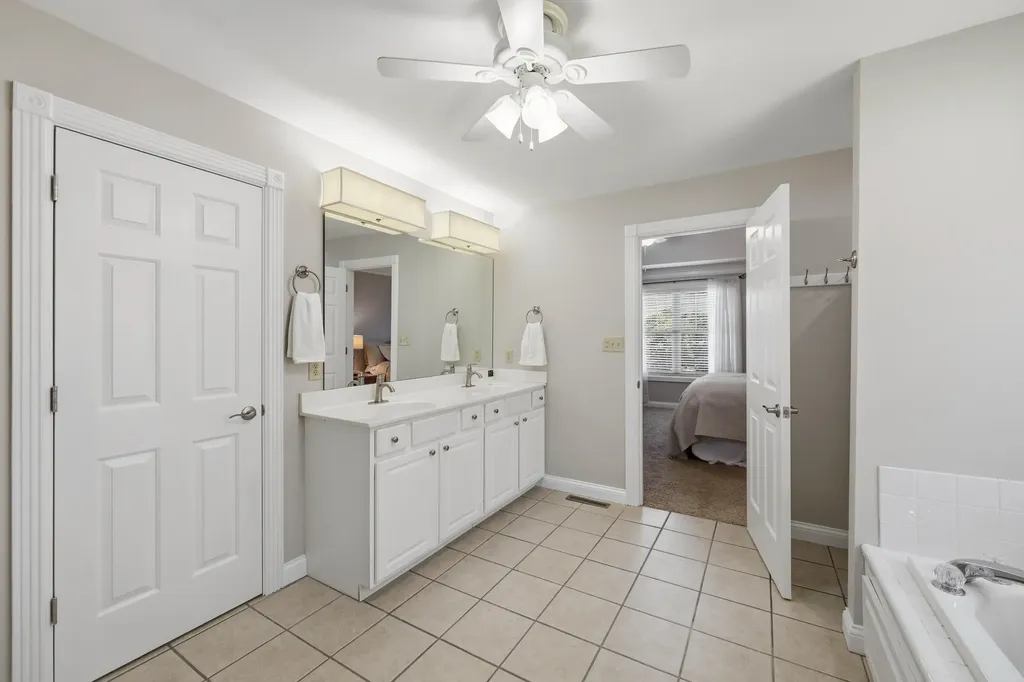 3032 Woodfield Circle Richmond KY 40475