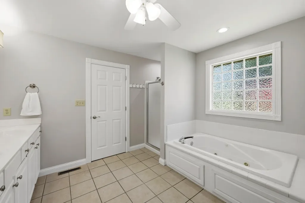 3032 Woodfield Circle Richmond KY 40475
