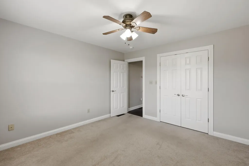 3032 Woodfield Circle Richmond KY 40475