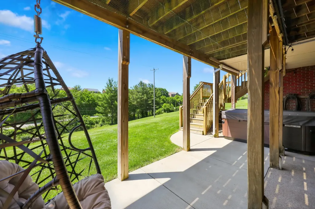 3032 Woodfield Circle Richmond KY 40475
