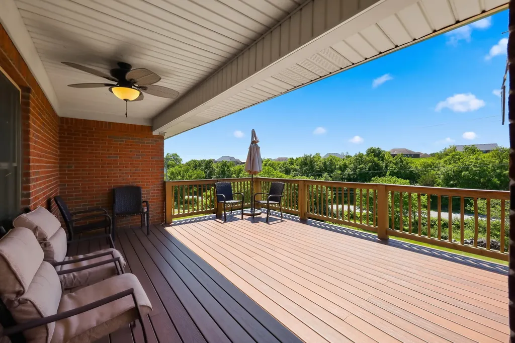3032 Woodfield Circle Richmond KY 40475